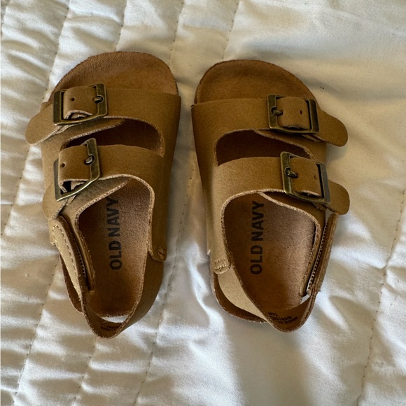 Old Navy Baby Sandals 3-6M - Picture 1 of 3